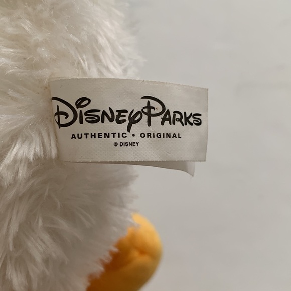 Disney’s Donald Duck, plush 15 inches excellent shape - Picture 3 of 9